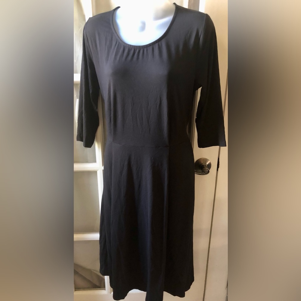 Women’s black 3/4 sleeve A-line swing dress tie back in size xl